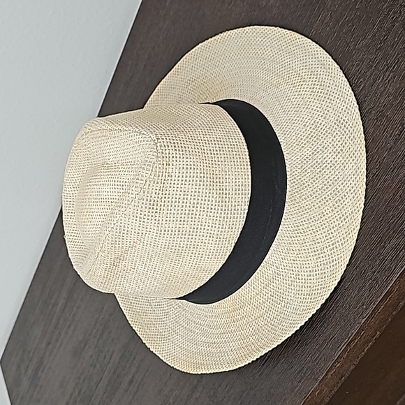 Men's Hat - Picture 7 of 8